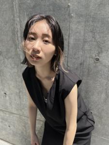 ミルクティーベージュ　グレージュ　切りっぱなしボブ - ARCANA 明治神宮前 表参道 原宿掲載