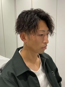 ハードツイストスパイラル　センターパート　ドトール前 - ドルクス日本橋掲載