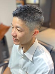 大人の刈り上げスタイル - BARBER-BAR 四谷店掲載