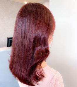 A/Wにおすすめ！Red Color - Euphoria 新宿通り【ユーフォリア シンジュクトオリ】掲載