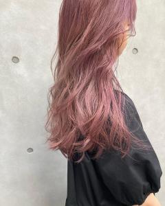 ピンクグレージュ 暖色系カラー ロングボブ 大人ガーリー 抜 - ALLYS shibuya掲載