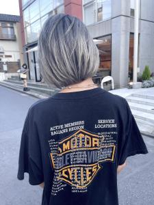ホワイトベージュ　ハイライト　デザインカラー　ケアブリーチ - ARCANA 明治神宮前 表参道 原宿掲載