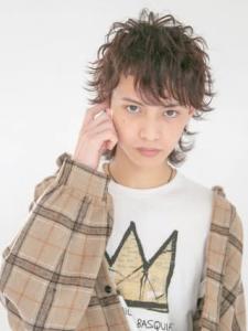 ロックなフェザーマッシュウルフスタイル - HAIR & MAKE EARTH 読谷店掲載