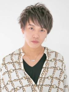 ハイトーンレイヤー - HAIR & MAKE EARTH 読谷店掲載