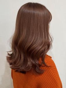 ゆる可愛いセミロング×オレンジベージュブラウン - e.m.a PREMIUM BEAUTY SALON掲載