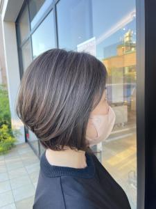女性らしい30代40代50代柔らかな丸みのあるショートボブ - SARA Beauty Sight 志免店掲載