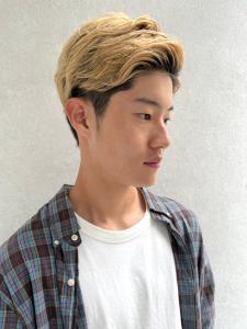 かきあげアップバング×ハイトーンスタイル - Men's Salon bloc掲載