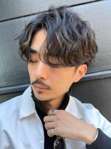 ツーブロックニュアンスパーマセンターパート - Hair&EyelashSUNNYGRACE??Cherie掲載
