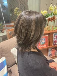 しっかりハイライトで白髪もカバー - EMU international 春日部本店掲載