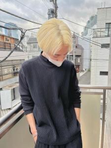 ボブウルフ　ブルージュ　シアーグレージュ　センター分けボブ - ARCANA 明治神宮前 表参道 原宿掲載