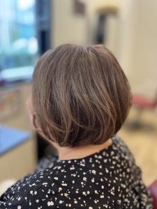 ショートボブ×白髪ぼかしハイライト【sonata 北千住】 - sonata 北千住掲載