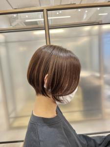 【篠原】直毛でも出来る前髪長めの丸みショートボブ - PORT掲載