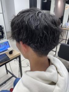 緩めの波巻きスパイラルパーマ - flammeum 横浜掲載
