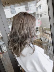 アッシュグレー×ロング - Hair×Cafe Lieto掲載