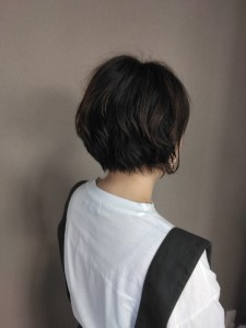 ショートボブのゆるふわパーマ - oto.美容室掲載