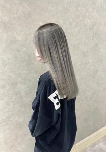透明感たっぷりグレーバレイヤージュ - mood kanazawa掲載