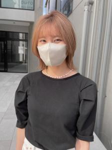 ホワイトグレージュ コンマヘア くすみブルー ダークアッシュ - ARCANA 明治神宮前 表参道 原宿掲載