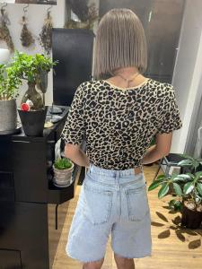 ホワイトグレージュ コンマヘア くすみブルー ダークアッシュ - ARCANA 明治神宮前 表参道 原宿掲載