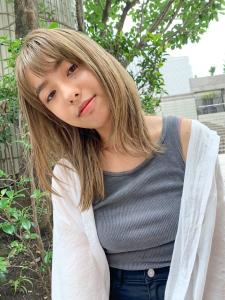 顔まわりのレイヤーが可愛い☆カーキグレージュ - mood kanazawa掲載