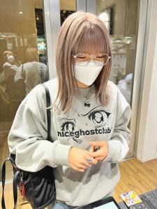 ホワイトグレージュ　ダークアッシュ　ニュアンスカラー - ARCANA 明治神宮前 表参道 原宿掲載