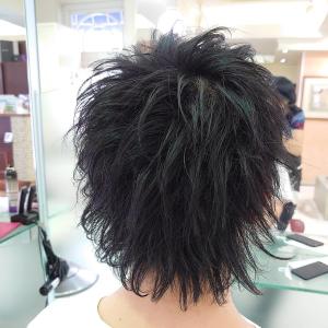 束感ウルフ - HAIR & MAKE EARTH 高田馬場店掲載