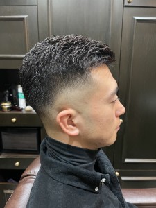 アイロンパーマフェード - HIRO GINZA BARBER SHOP 川崎掲載