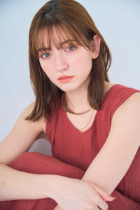 小顔シースルーバングくびれミディアム - little 川越掲載