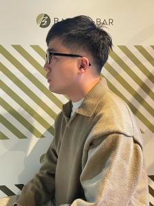 大人の刈り上げスタイル【BARBER-BAR】 - バーバーバー赤羽掲載