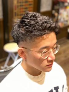 束間ツーブロックマッシュスキンフェードアップバング - ヒロ銀座ヘアーサロン 麻布乃木坂 六本木駅前店掲載