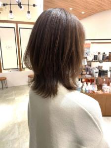 30代40代大人可愛いミルクティー外はねミディアム☆山之内 - SARA Beauty Sight 志免店掲載