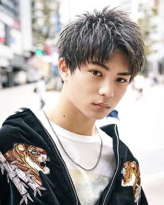 メンズヘア整形スパイラルパーマ波巻きツイストメンズパーマ髪型 - メンズヘア整形サロン GOALD 渋谷本店掲載