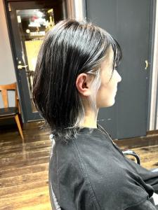 ホワイトインナーカラー×ベルボブ×2ブリーチ - hair＆make egerie掲載
