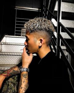 メンズヘア整形スパイラルパーマ波巻きツイストメンズパーマ髪型 - メンズヘア整形サロン GOALD 渋谷本店掲載
