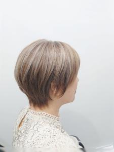 白髪ぼかしカラー - afresh hair掲載