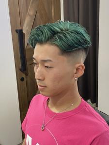 エメラルドグリーンカラー　スキンフェードパーマ - ドルクス日本橋掲載