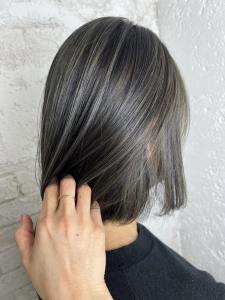 白髪ぼかしハイライトイルミナカラー￥16500 - prize Iris 池袋【プライズ アイリス】池袋駅東口店掲載