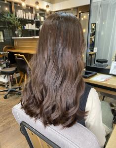 ミルクティーベージュ・ウェーブ巻き - HAIR&MAKE STUDIO MIMURO掲載