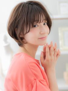 大人かわいいナチュラル前下がりAラインボブプラチナグレージュ - mod's hair【モッズヘア】越谷/越谷西口店掲載