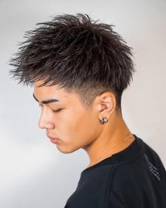 メンズヘア整形スパイラルパーマ波巻きツイストメンズパーマ髪型 - メンズヘア整形サロン GOALD 渋谷本店掲載