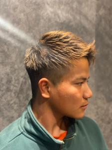イケイケツーブロックショートアップバングスタイル - ヒロ銀座ヘアーサロン 麻布乃木坂 六本木駅前店掲載