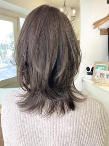 大人かわいいくびれヘアオリーブグレージュ40代梅ヶ丘美容室 - CHAINON掲載