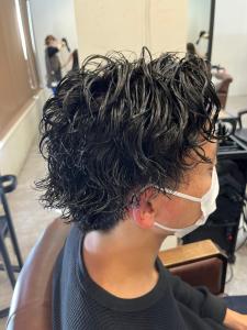 爽やかツーブロック刈り上げ束感アップバング - N° deseo 吉祥寺掲載