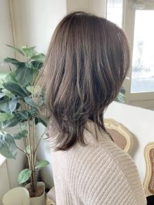 大人かわいいこなれカーキグレージュセミディ30代髪型梅ヶ丘 - CHAINON掲載