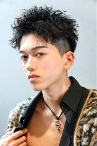 メンズヘア整形スパイラルパーマ波巻きツイストメンズパーマ髪型 - メンズヘア整形サロン GOALD 渋谷店掲載
