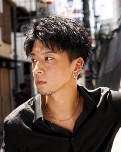 メンズヘア整形スパイラルパーマ波巻きツイストメンズパーマ髪型 - メンズヘア整形サロン GOALD 渋谷店掲載