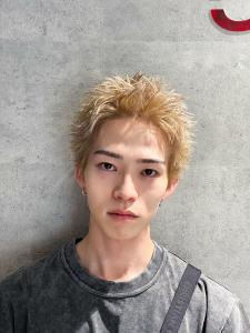 メンズヘア整形スパイラルパーマ波巻きツイストメンズパーマ髪型 - メンズヘア整形サロン GOALD 渋谷店掲載