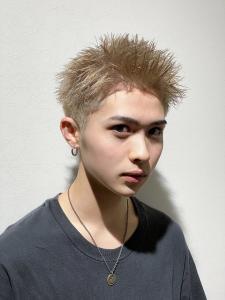 メンズヘア整形スパイラルパーマ波巻きツイストメンズパーマ髪型 - メンズヘア整形サロン GOALD 渋谷店掲載