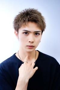 メンズヘア整形スパイラルパーマ波巻きツイストメンズパーマ髪型 - メンズヘア整形サロン GOALD 渋谷店掲載