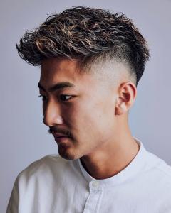 メンズヘア整形スパイラルパーマ波巻きツイストメンズパーマ髪型 - メンズヘア整形サロン GOALD 渋谷店掲載