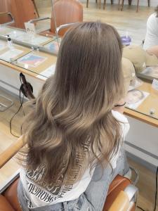 ミルクティーベージュ韓国ロングウェーブ【横浜】 - Neolive aim 横浜店掲載